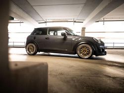 Grau Gebraucht 2015 Mini John Cooper Works Kleinwagen | 17.900 €