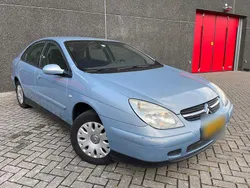 Blau Gebraucht 2001 Citroën C5 Exclusive Limousine | 650 € (Fairer Preis)