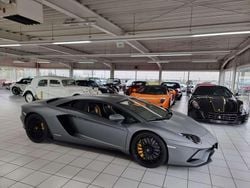 Grau Gebraucht 2018 Lamborghini Aventador Coupé | 349.500 € (Fairer Preis)