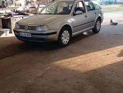 Silber Gebraucht 2002 VW Golf IV Basis Kombi | 3.500 €