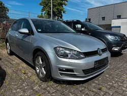 Silber Gebraucht 2013 VW Golf VII Comfortline Limousine | 9.000 € (Etwas zu teuer)