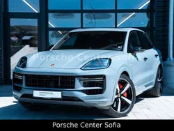 Grau Gebraucht 2024 Porsche Cayenne Turbo E-Hybrid SUV | 188.666 € (Guter Preis)