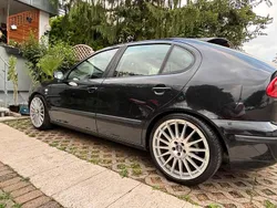 Schwarz Gebraucht 2003 Seat Leon Kleinwagen | 2.700 € (Teuer)