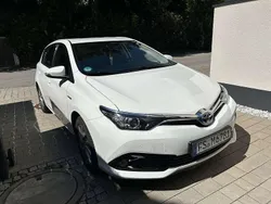 Gebraucht 2016 Toyota Auris Hybrid Edition-S Limousine | 11.500 € (Fairer Preis)