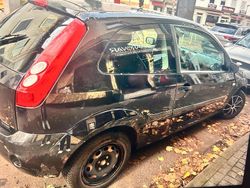 Beige Gebraucht 2008 Ford Fiesta Kleinwagen | 550 €