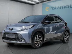 Grau Gebraucht 2024 Toyota Aygo Kleinwagen | 16.399 € (Etwas zu teuer)