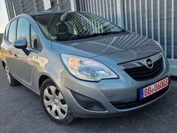 Silber Gebraucht 2012 Opel Meriva Van / Kleinbus | 4.200 € (Guter Preis)