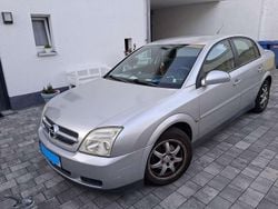 Silber Gebraucht 2005 Opel Vectra Limousine | 1.500 € (Fairer Preis)