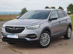 Kontrast grau/quarz silber Gebraucht 2018 Opel Grandland X SUV | 15.990 € (Fairer Preis)