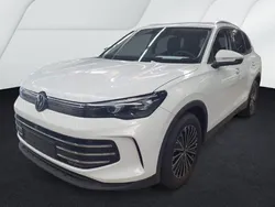 Weiß Gebraucht 2024 VW Tiguan Elegance SUV | 36.745 € (Superpreis)
