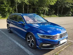 Blau Gebraucht 2019 VW Passat Elegance Kombi | 35.000 €