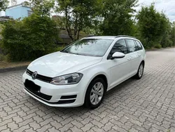 Weiß Gebraucht 2015 VW Golf VII Comfortline Kombi | 9.990 € (Guter Preis)