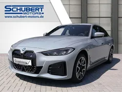 Brooklyn grau metallic Gebraucht 2023 BMW i4 M Sport Limousine | 42.460 € (Fairer Preis)