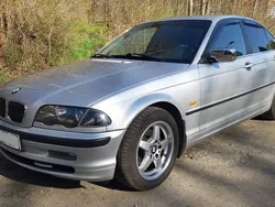 Silber Gebraucht 2001 BMW 320 Limousine | 7.700 € (Teuer)