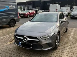 Grau Gebraucht 2018 Mercedes A200 Kombi | 18.700 € (Fairer Preis)