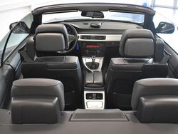 Blau Gebraucht 2010 BMW 318 Cabriolet Comfort Edition Cabrio | 11.770 € (Fairer Preis)