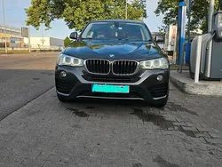 Grau Gebraucht 2017 BMW X4 Advantage SUV | 22.500 €