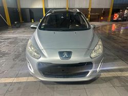 Silber Gebraucht 2014 Peugeot 308 SW Kombi | 6.990 €