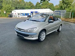 Silber Gebraucht 2003 Peugeot 206 CC Roland Garros Cabrio | 2.250 € (Fairer Preis)