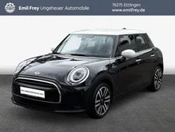 Schwarz Gebraucht 2024 Mini Cooper Classic Kleinwagen | 26.990 € (Guter Preis)