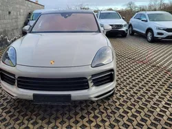 Grau Gebraucht 2019 Porsche Cayenne Sport SUV | 64.900 € (Teuer)