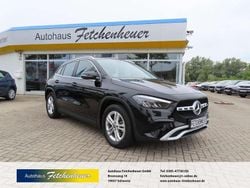 Nachtschwarz Gebraucht 2023 Mercedes GLA180 SUV | 31.490 € (Guter Preis)