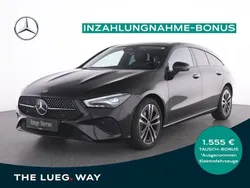Schwarz metalliclack kosmossch Gebraucht 2024 Mercedes CLA180 Shooting Brake Progressive Kombi | 33.995 € (Etwas zu teuer)