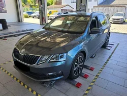Quarzgrau metallic Gebraucht 2019 Skoda Octavia Ambition Kombi | 18.830 € (Fairer Preis)
