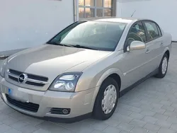 Gold Gebraucht 2005 Opel Vectra Limousine | 1.250 € (Superpreis)