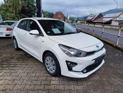 Weiß Gebraucht 2021 Kia Rio 2 Limousine | 11.399 € (Fairer Preis)