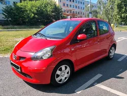 Rot Gebraucht 2008 Toyota Aygo City Kleinwagen | 1.700 € (Fairer Preis)