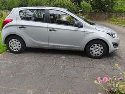 Silber Gebraucht 2014 Hyundai i20 Kleinwagen | 5.200 € (Guter Preis)