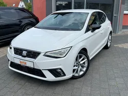"candy" weiss Gebraucht 2022 Seat Ibiza FR Limousine | 18.990 € (Fairer Preis)