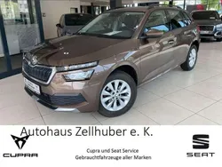 Braun Gebraucht 2021 Skoda Kamiq Ambition SUV | 17.741 € (Fairer Preis)