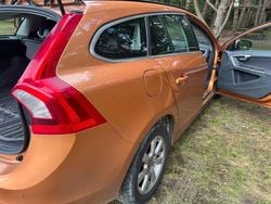 Orange Gebraucht 2010 Volvo V60 Kombi | 5.000 € (Superpreis)
