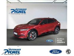 Rot(metallic) Gebraucht 2022 Ford Mustang Mach-E SUV | 32.599 € (Guter Preis)
