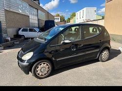 Schwarz Gebraucht 2004 Mercedes A140 Classic Van / Kleinbus | 1.300 € (Fairer Preis)