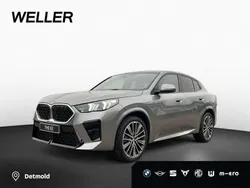 Black sapphire (schwarz) Gebraucht 2024 BMW X2 Comfort Edition SUV | 54.490 € (Teuer)