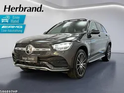 Grau Gebraucht 2020 Mercedes GLC300e AMG line SUV | 39.880 € (Etwas zu teuer)
