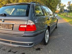 Grau Gebraucht 2004 BMW 318 Kombi | 1.150 € (Guter Preis)