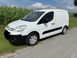 Weiß Gebraucht 2008 Citroën Berlingo Van / Kleinbus | 2.399 € (Fairer Preis)