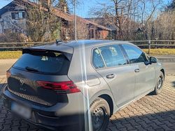 Grau Gebraucht 2020 VW Golf VIII Kleinwagen | 19.300 € (Guter Preis)