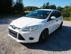 Weiß Gebraucht 2013 Ford Focus Kombi | 3.700 € (Superpreis)
