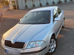 Silber Gebraucht 2007 Skoda Octavia Limousine | 3.900 € (Fairer Preis)