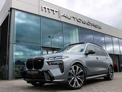 Grau Gebraucht 2025 BMW X7 M Sport SUV | 129.900 €