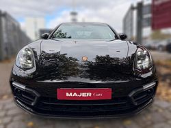 Schwarz metallic Gebraucht 2020 Porsche Panamera Sport Turismo Limousine | 89.390 € (Etwas zu teuer)