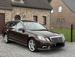 Schwarz Gebraucht 2011 Mercedes E350 AMG Kombi | 13.750 € (Guter Preis)