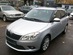 Silber Gebraucht 2014 Skoda Fabia Ambition Kombi | 6.900 € (Guter Preis)