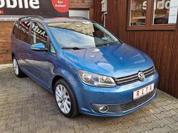 Blau Gebraucht 2014 VW Touran Comfortline Van / Kleinbus | 12.980 € (Etwas zu teuer)
