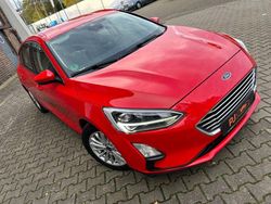 Rot Gebraucht 2019 Ford Focus Titanium Limousine | 8.500 € (Guter Preis)
